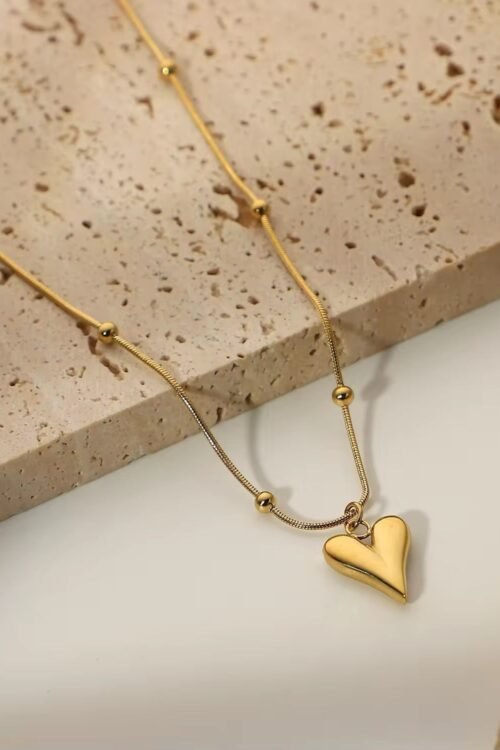 Fashion Jewelry Heart Necklace Stainless Steel Snake Bone Chain Pendant Necklace for Women