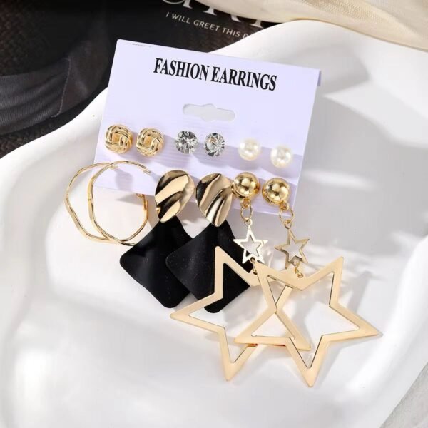 New Trendy Design Women's Clip on Earrings for Woman 2025 Fashion Jewelry