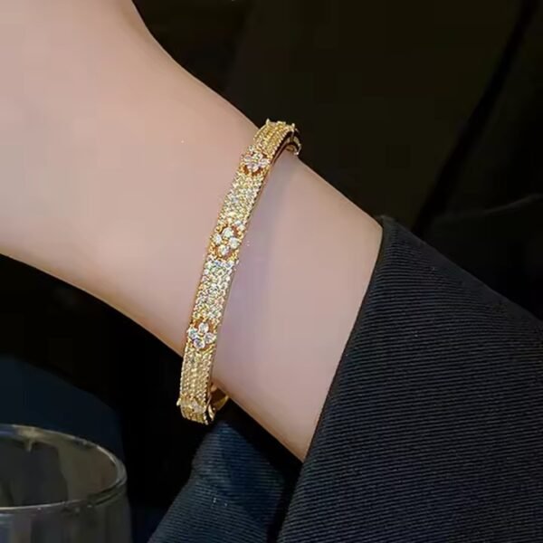 Luxury Waterproof Acier Inoxydable 18K Gold Plated Stainless Steel CZ Zircon Women Snap Fashion Jewelry Bracelets Bangles - Image 3