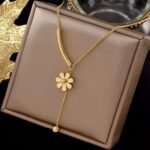 Vintage Luxury 18K Gold Plated Women Stainless Steel Floral Daisy Flower Pendant Collarbone Chain Fashion Jewelry Necklaces
